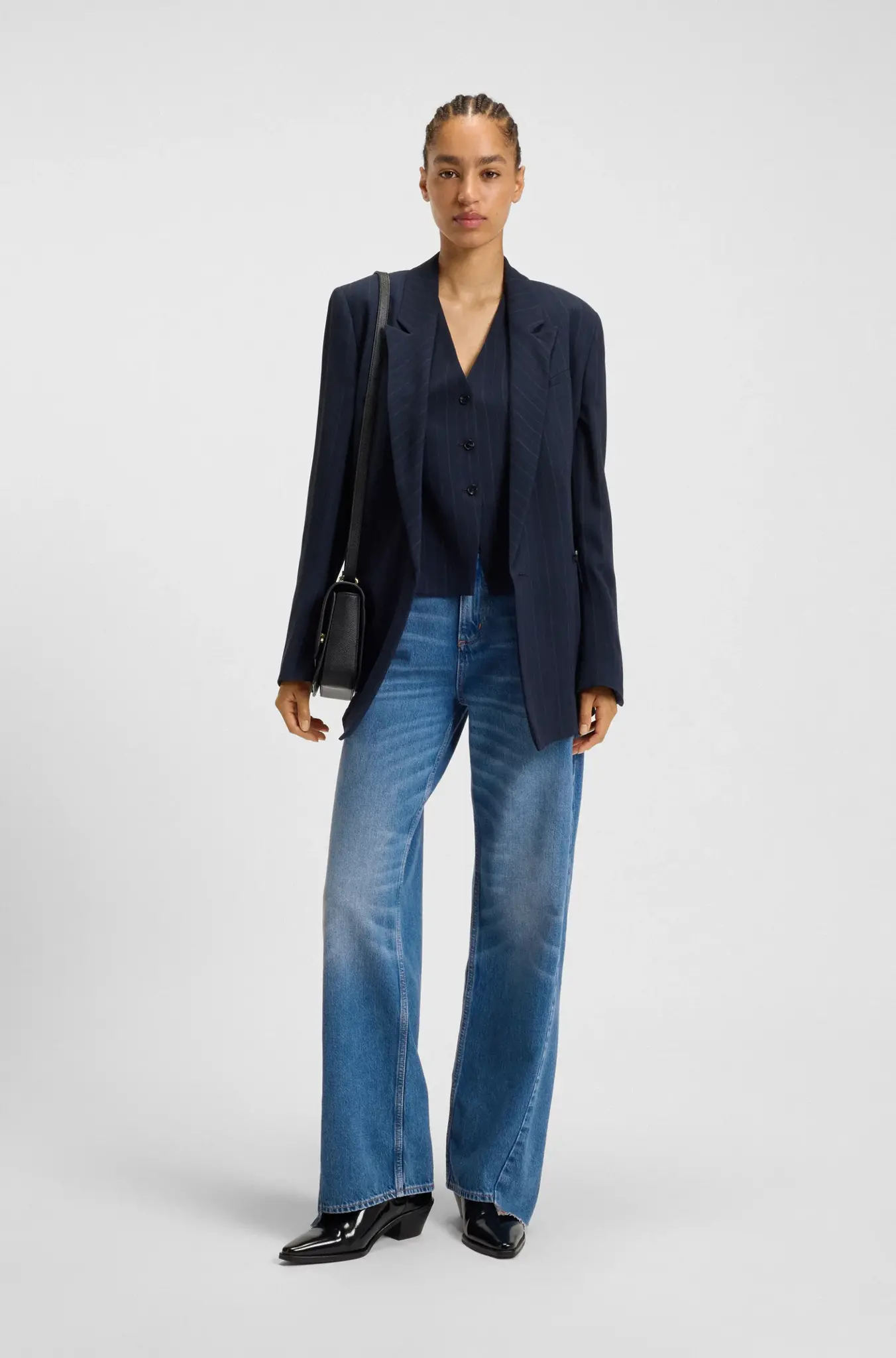 Relaxed-fit jeans in indigo denim with stepped hems
