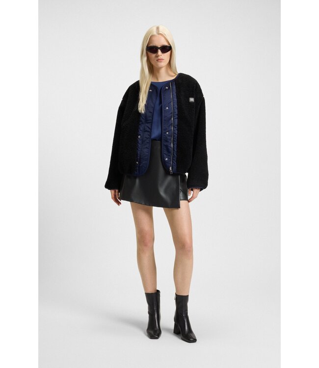 BOSS Mini-jupe-short à devant enveloppant en simili cuir