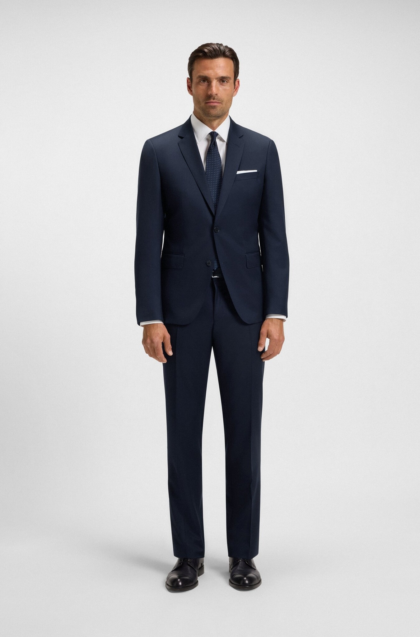 Slim-fit suit in virgin-wool serge