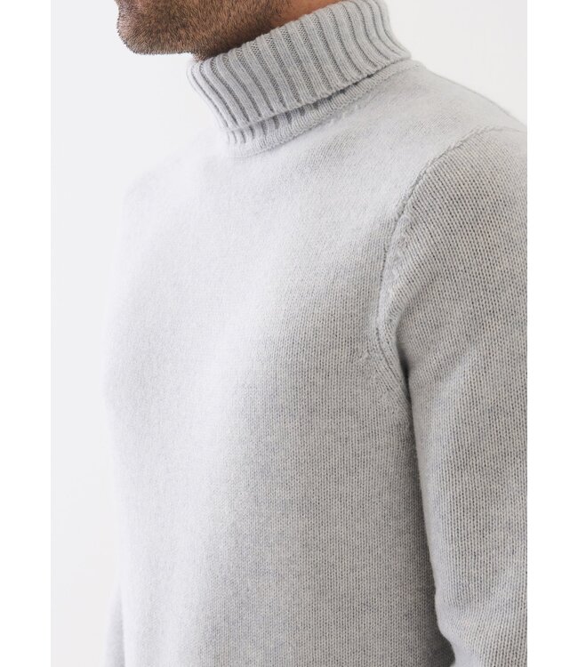Patrick Assaraf Superfine Lambswool Turtleneck