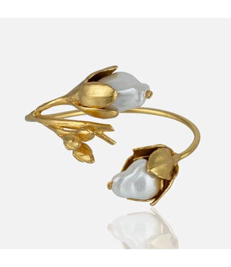 RM KANDY Floral Cuff Pearl Bracelet