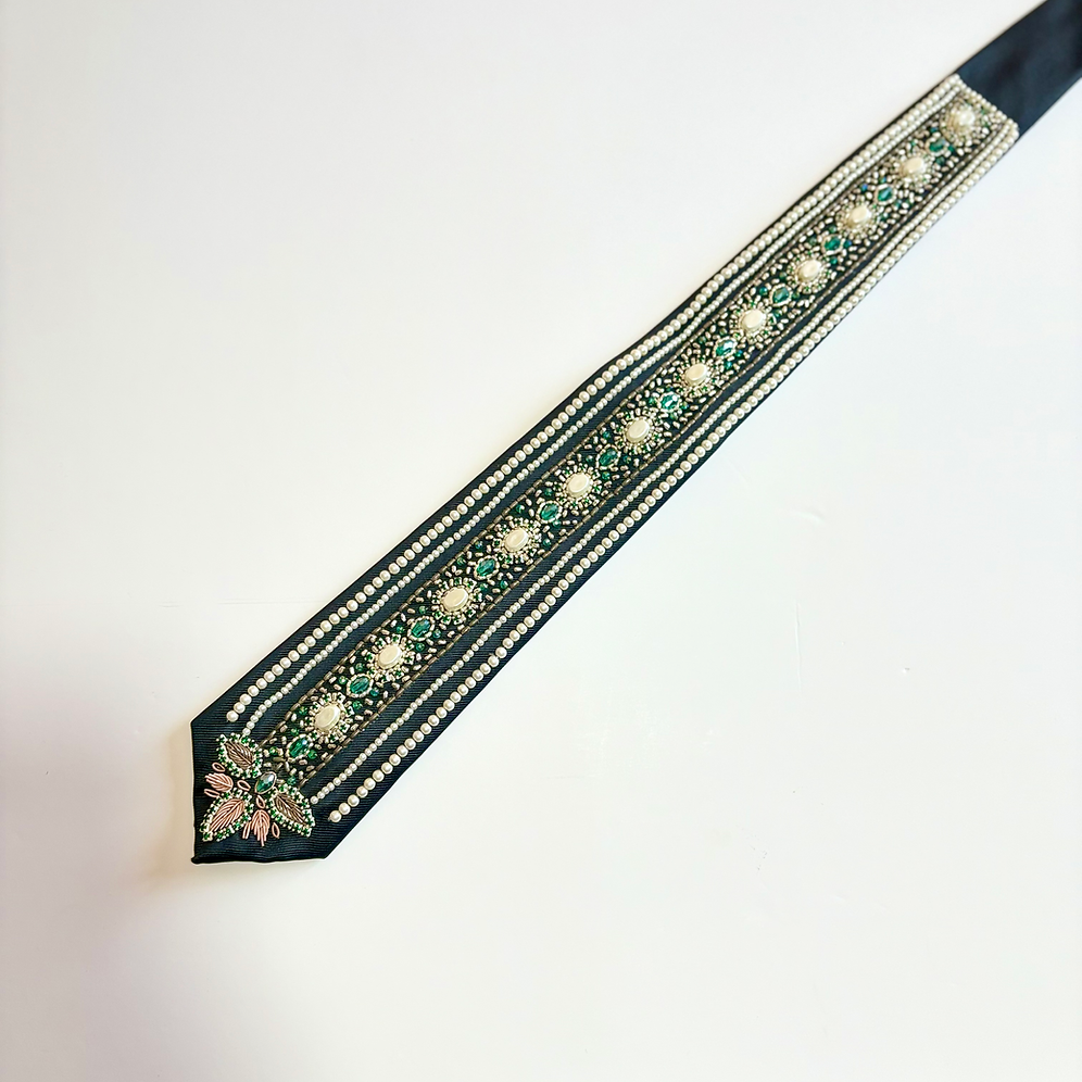 Ornate Pearl Luxe II