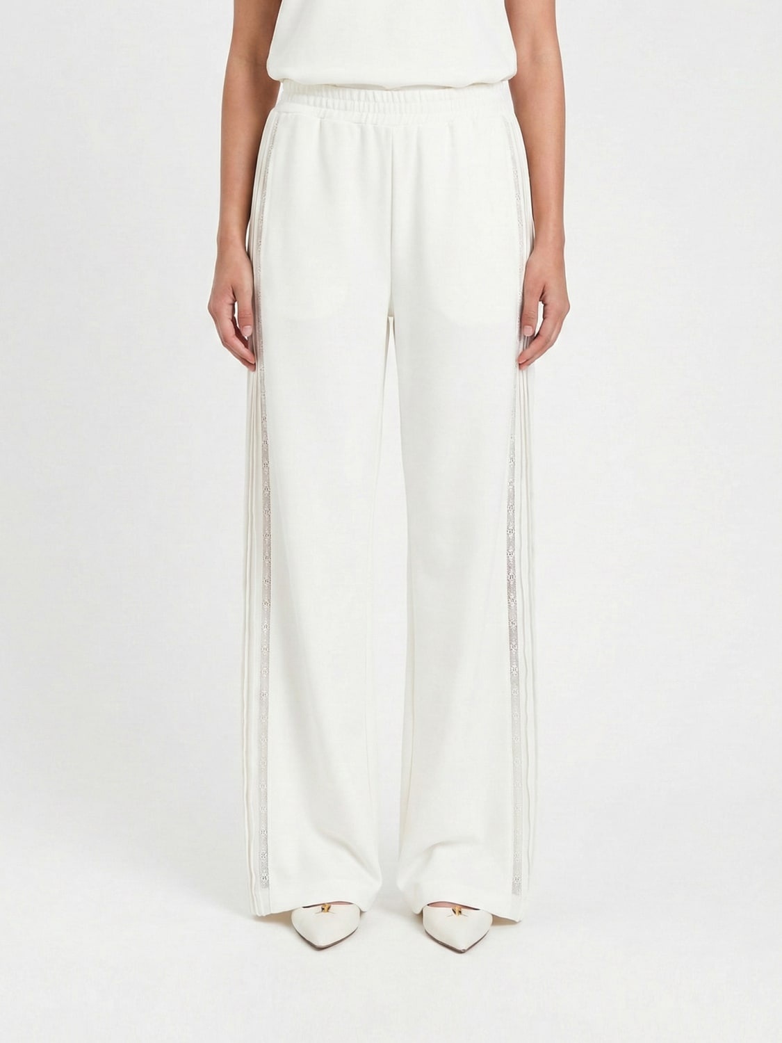 Classic Pleated Viscose Blend Skirt with Lace Details