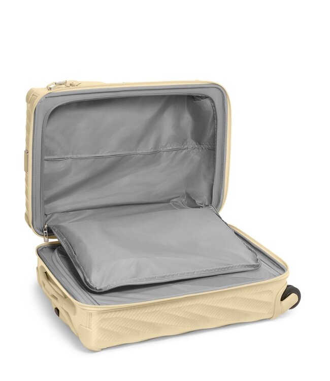 TUMI International 4 Wheeled Carry-On | 19 Degree Lite