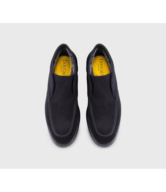 DOUCAL'S Blue suede desert boot with sheepskin lining