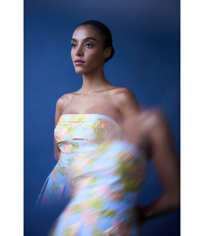 Theia Robe jacquard Leia