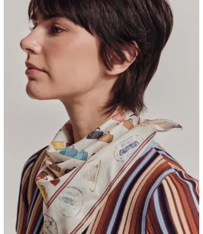 ECHO Carré en soie « Vintage Luggage »
