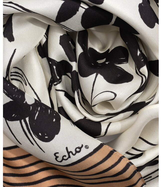 ECHO Soie à motifs floraux griffonnés, forme oblongue