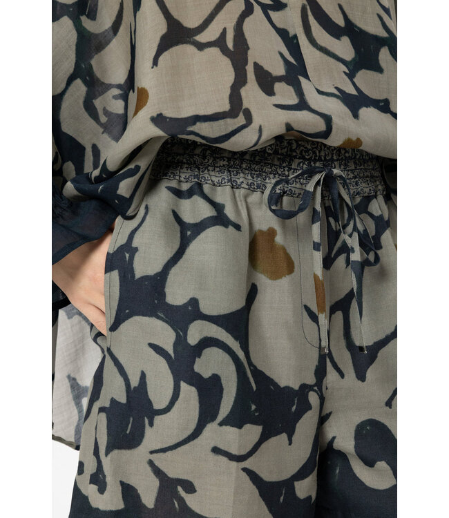 LUISA CERANO Short en ramie à imprimé floral