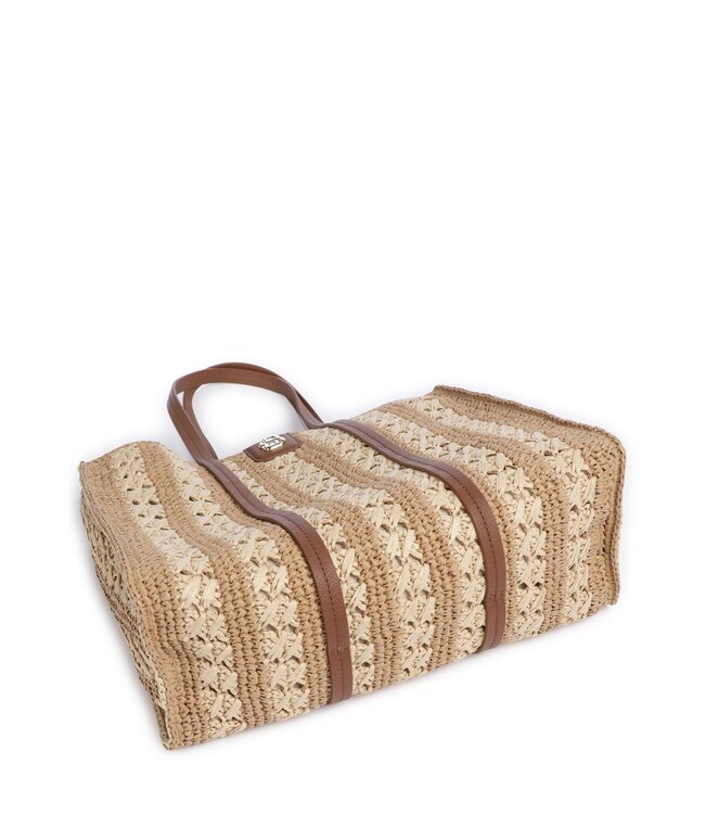 BOSS Beyond Tote
