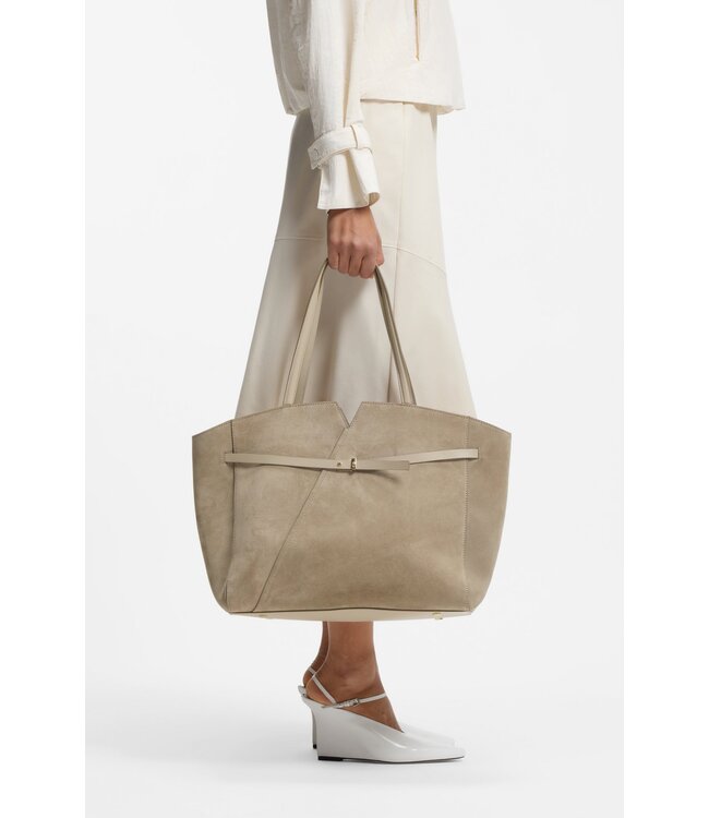 BOSS Sac cabas BOSS REVERS en suède avec détail ceinture