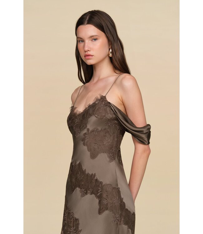 Robe Reese Cascade en dentelle
