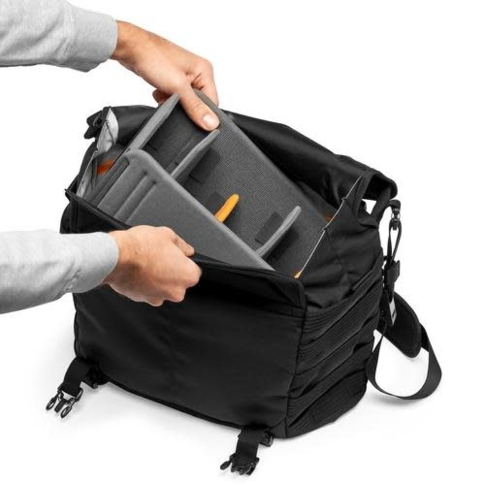 Lowepro Lowepro ProTactic MG 160 AW II Camera Messenger Bag (Black)