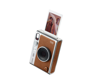 FUJIFILM instax mini Evo ブラウン Amazon.com : Fujifilm Instax Mini EVO Instant Camera - Brown