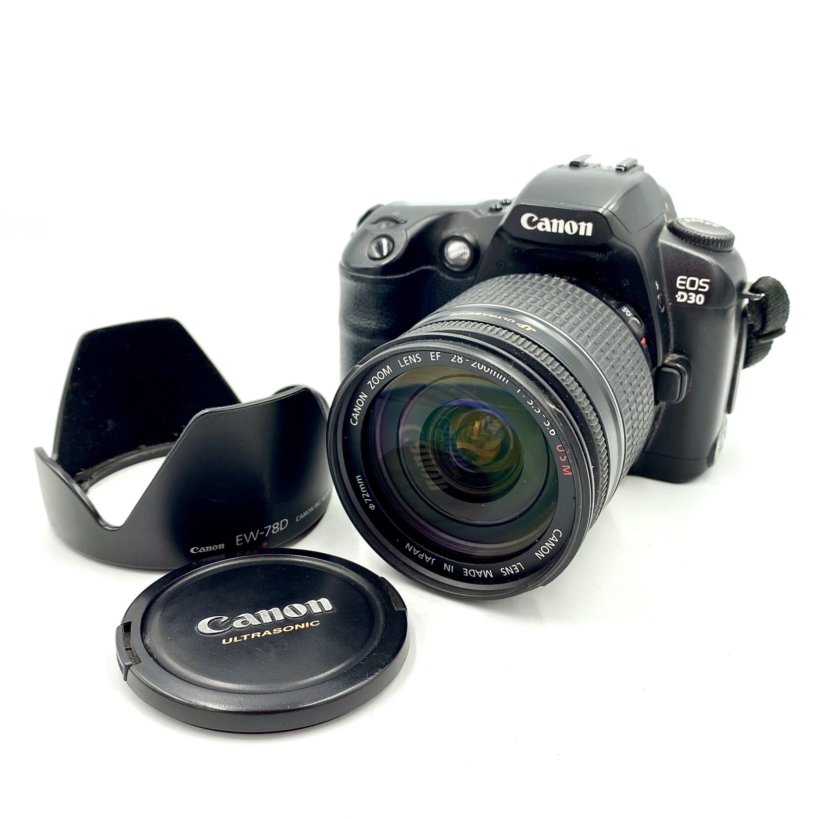 USED Canon EOS D30 Digital SLR Camera w/ EF 28200mm f/3.55.6 USM lens