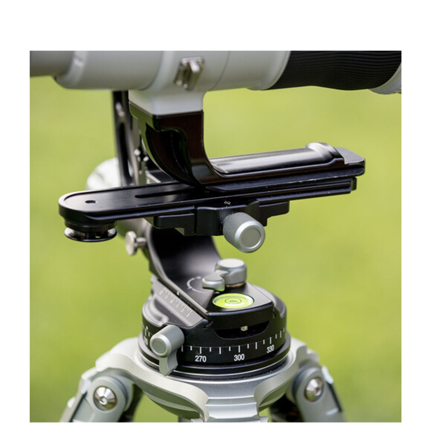 Cotton Cotton Carrier Gimbal Style Tripod Plate