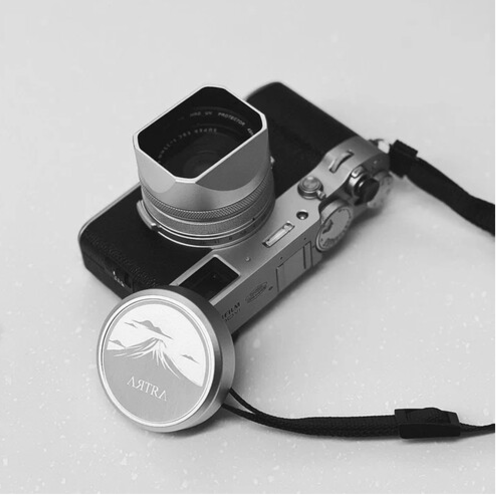 Phottix Artra Lab Lens Hood and Adapter Ring Set with Cap for FUJIFILM X100V and X100VI (Silver)