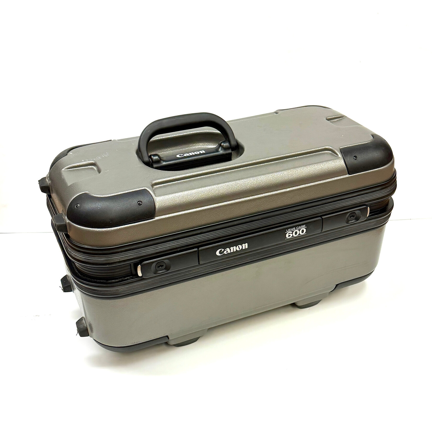 Canon #1486 USED Canon EF 600mm f/4 L IS USM w/ 1.4 Ext & 2.0 Ext