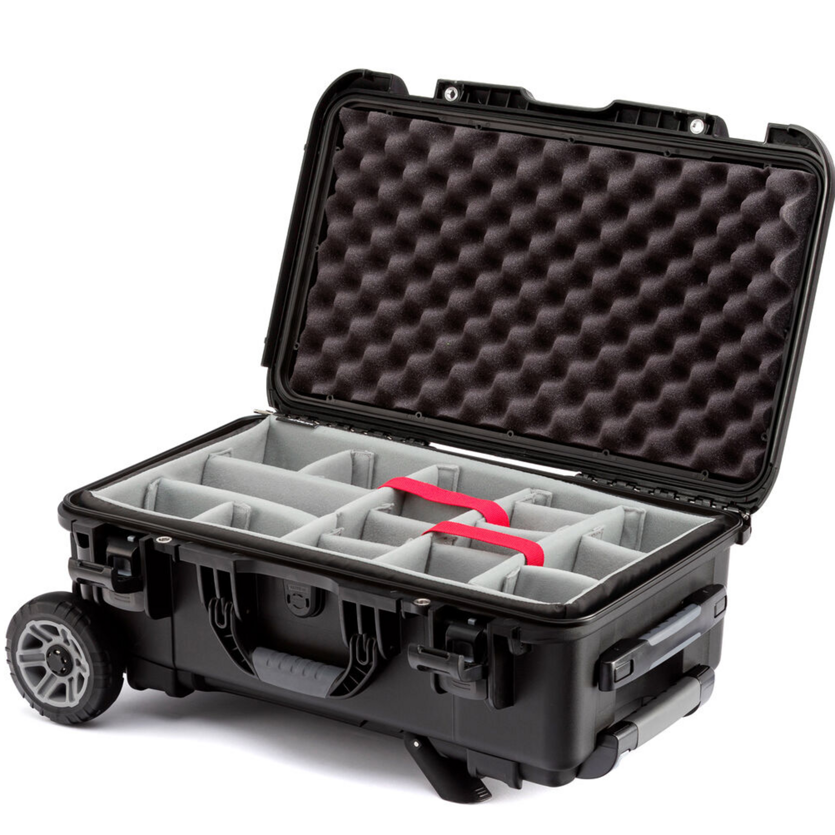 Nanuk Nanuk 935 Hard Case with Heavy-Duty Wheels & Padded Dividers (28.5L)