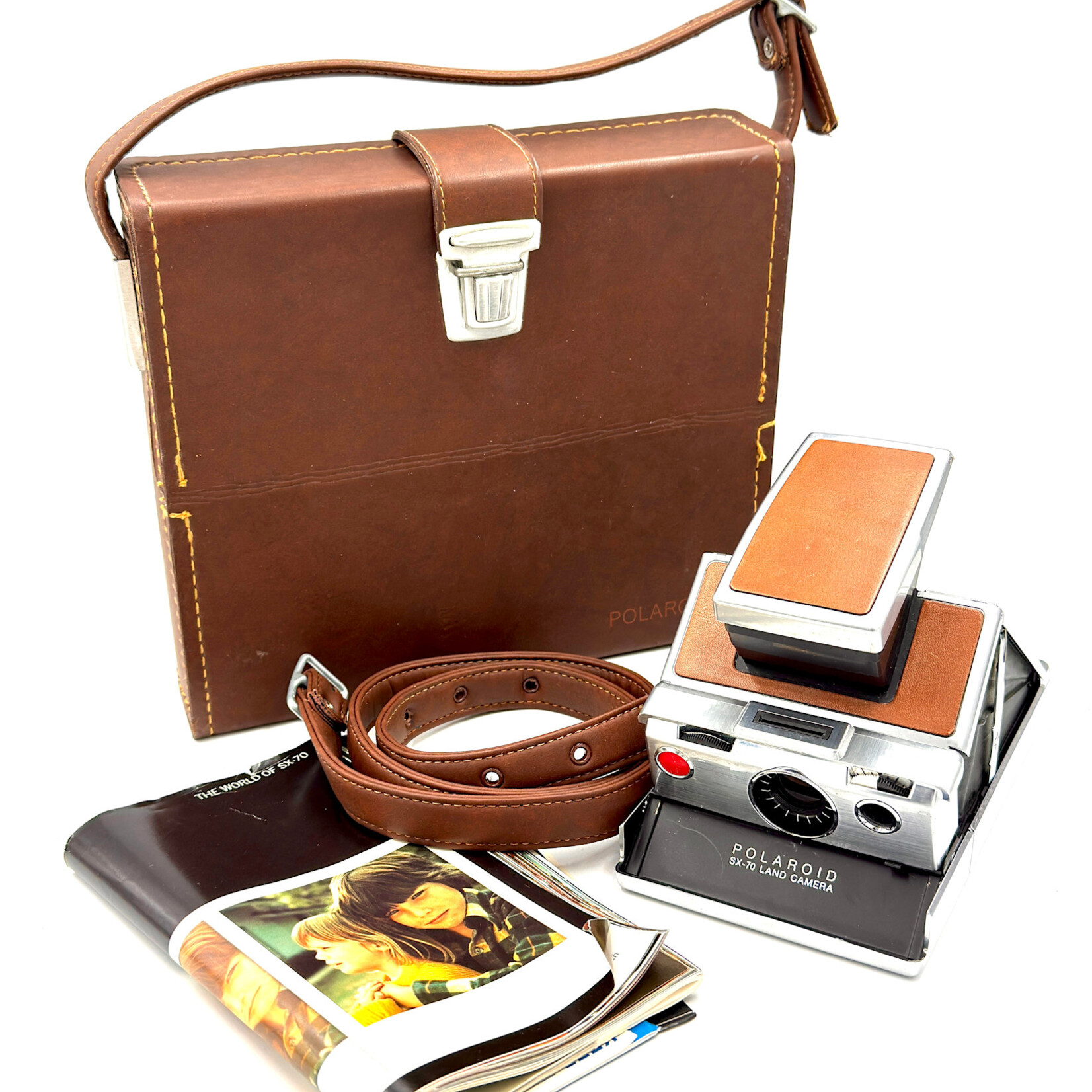 Polaroid #1550 USED Polaroid SX-70 Land Camera w/ Original Case