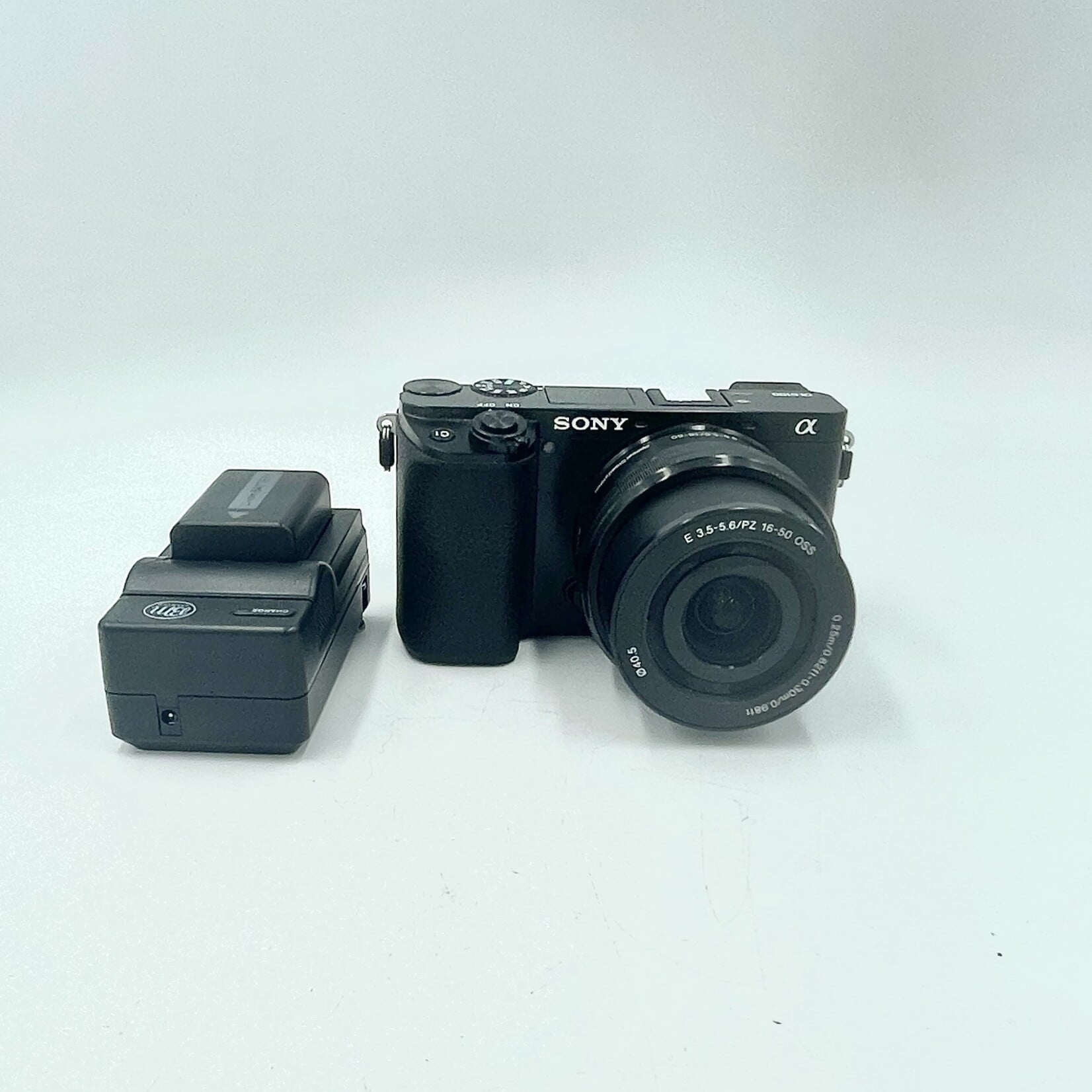 USED Sony a6100 Mirrorless Camera with 16-50mm f/3.5-5.6 Lens