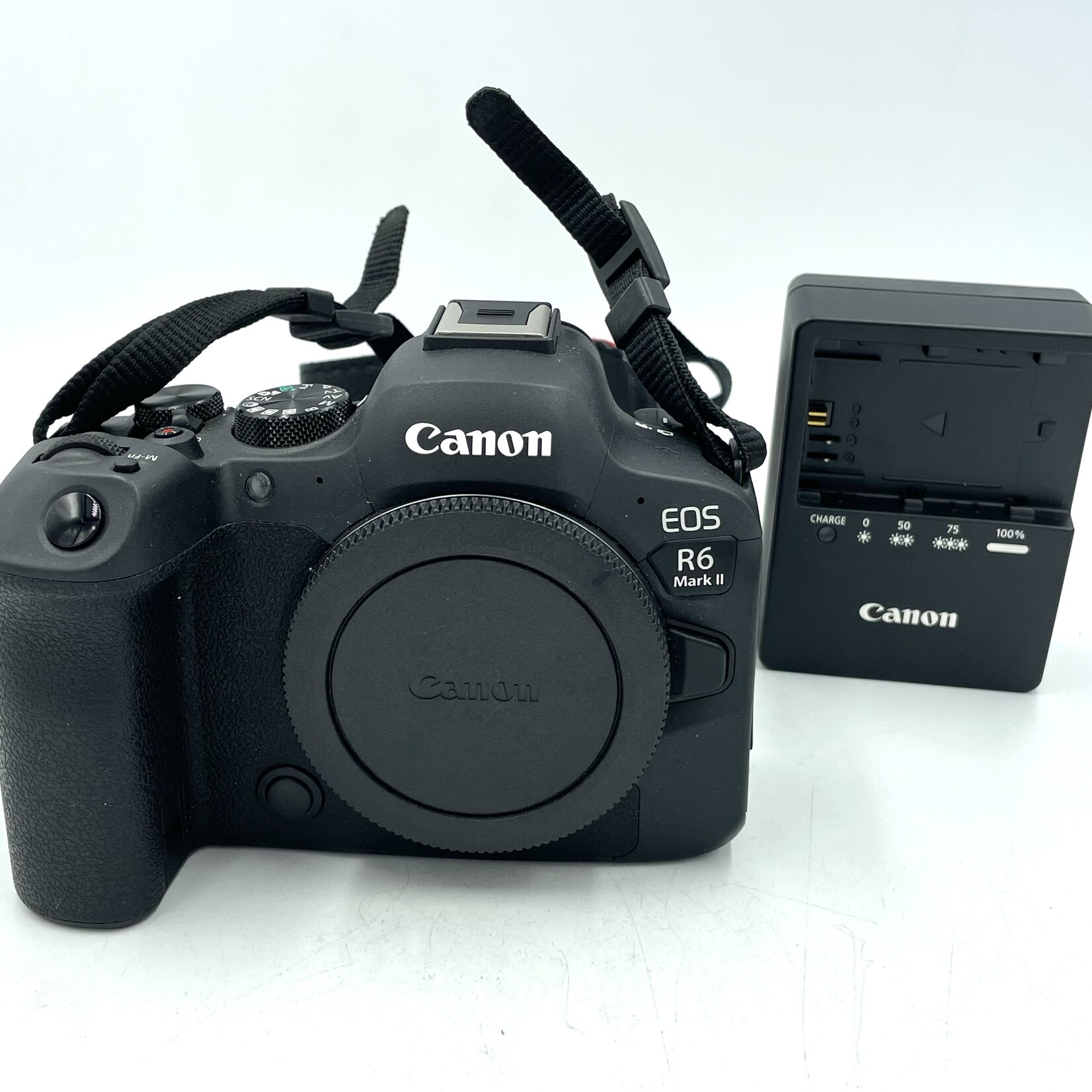 Canon #1579 USED Canon EOS R6 Mark II Body