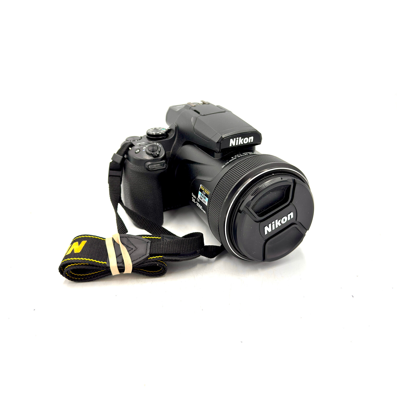 Nikon #1587 USED Nikon P1000