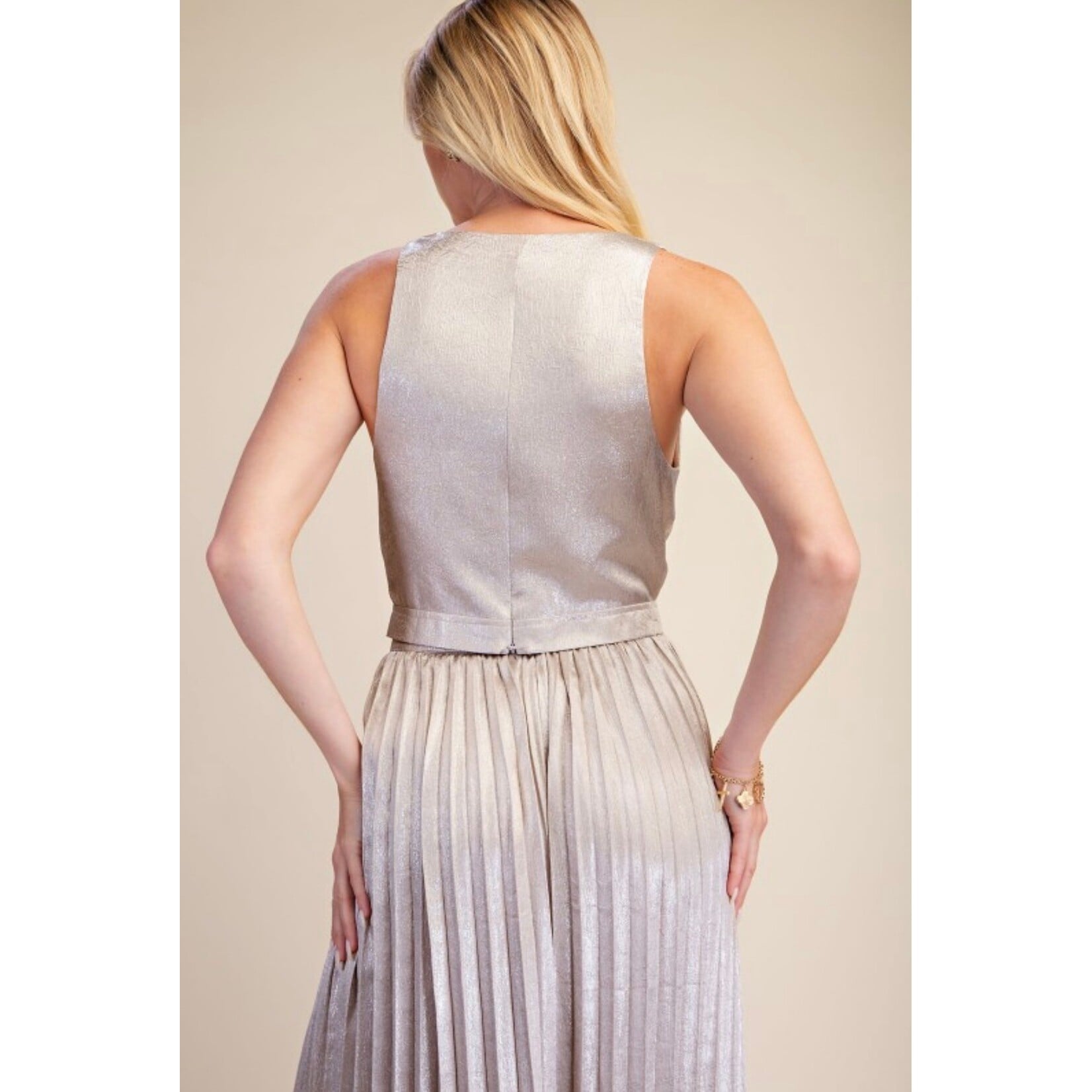The Aniston Set