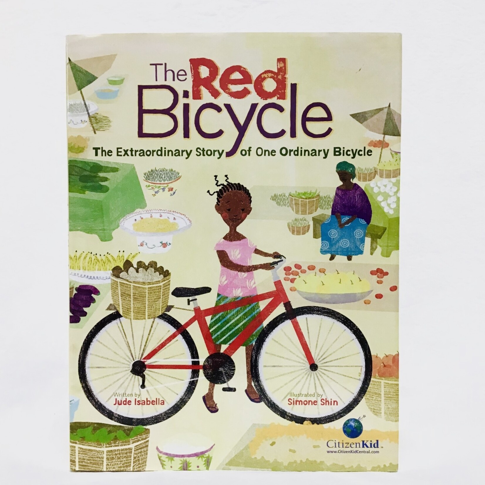 Barefoot Books The Red Bicycle: The Extraordinary Story of One Ordinary Bike