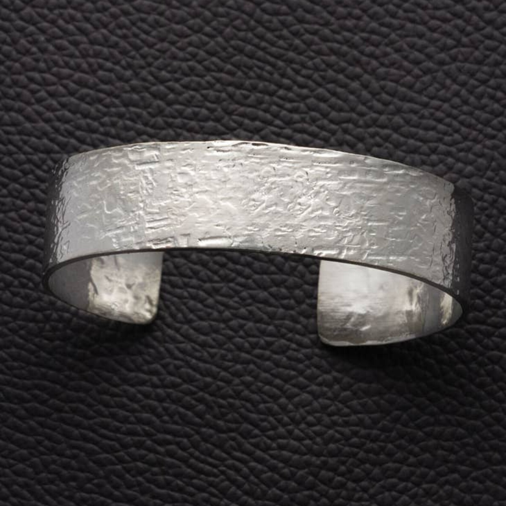 Sevya Handmade Unisex Silver Cuff, India