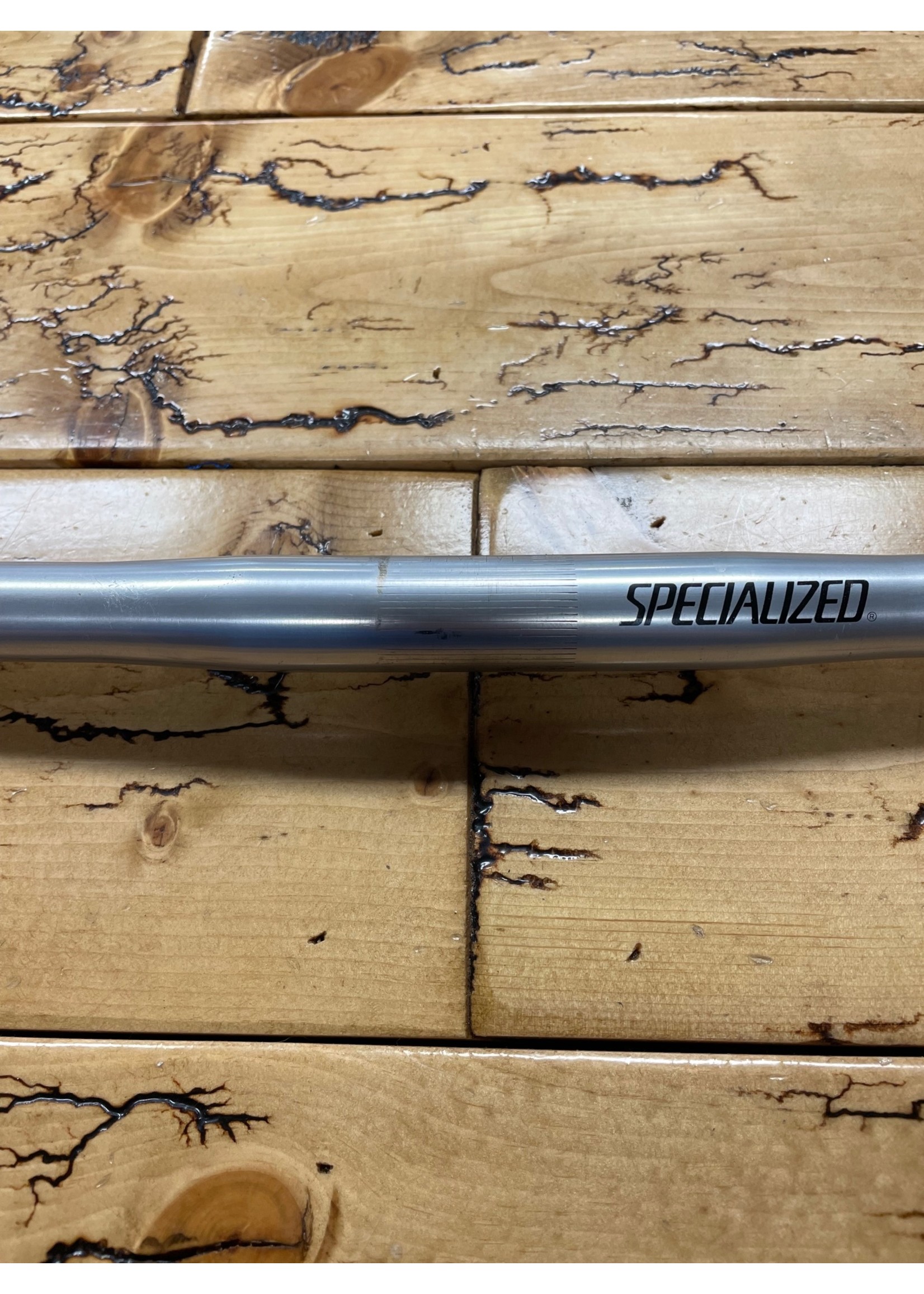 Specialized Specialized 555mm Alloy Handlebar