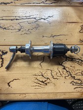 Shimano Dura Ace HB-7402 Uniglide 126mm Rear Hub