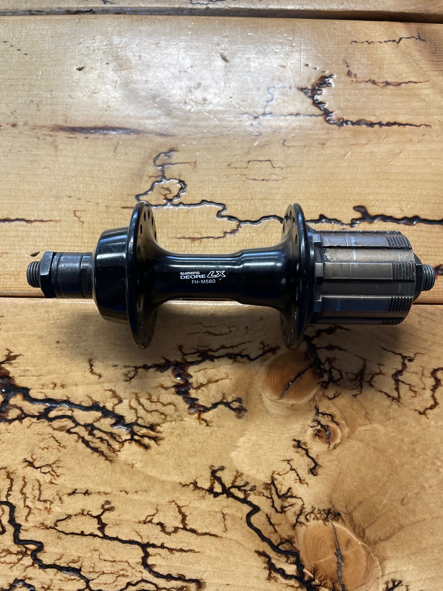 Moyeu Arrière Vintage Shimano Deore LX FH-M560 - 32 Trous, 135 Mm, Axe Rapide (QR) - Pour VTT/rando