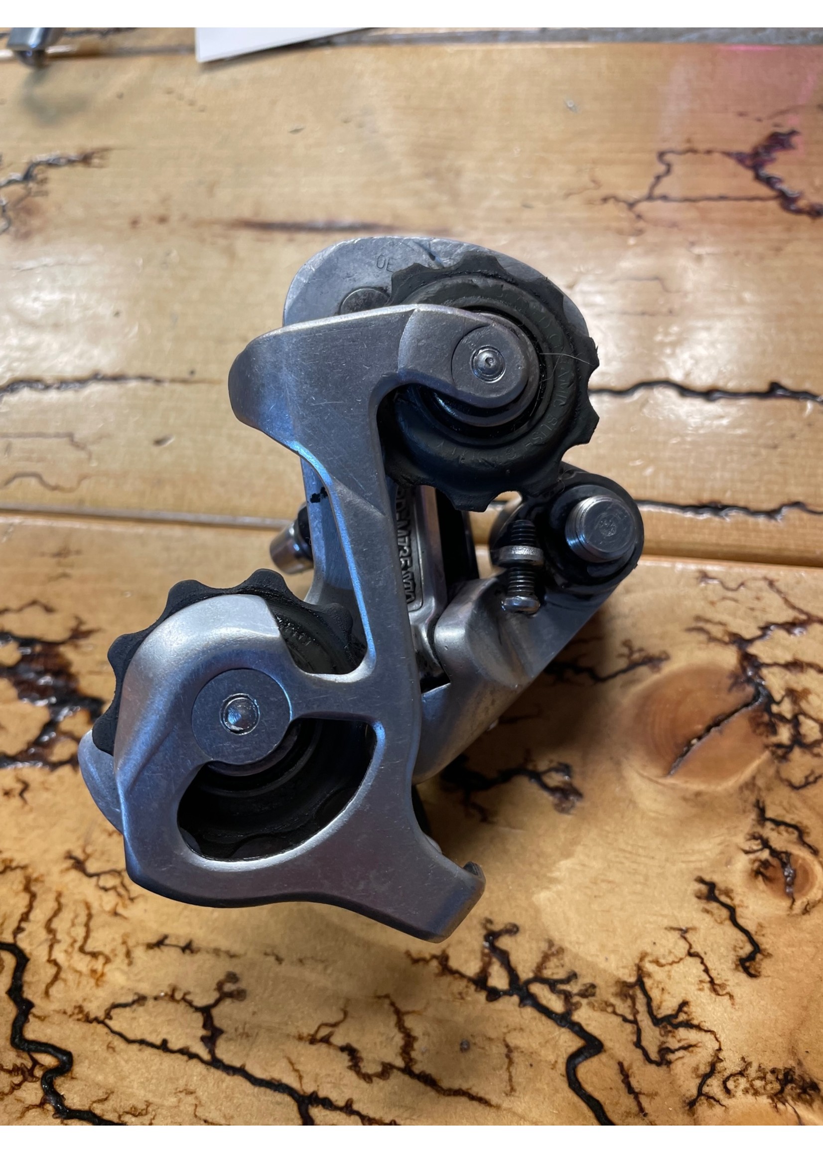 SHIMANO Shimano Deore XT RD-M735 Short Cage Rear Derailleur