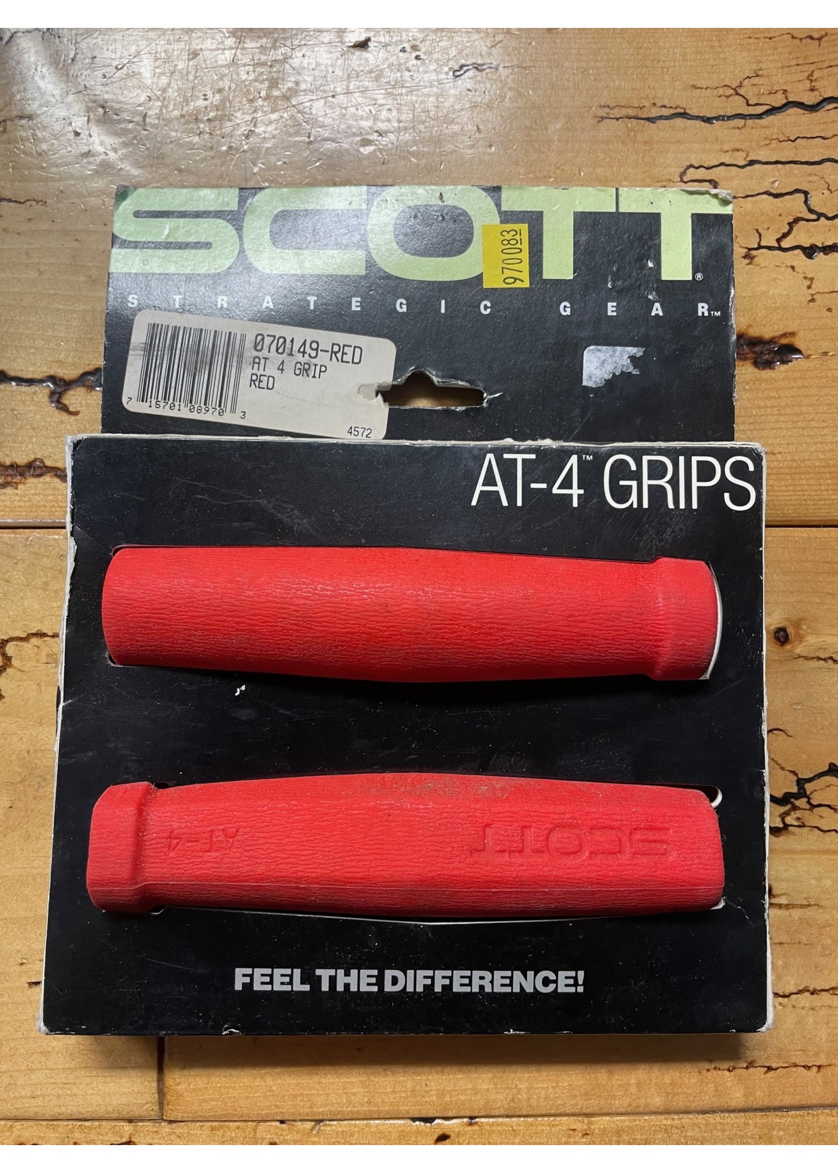 Scott Scott AT-4 Red Grips