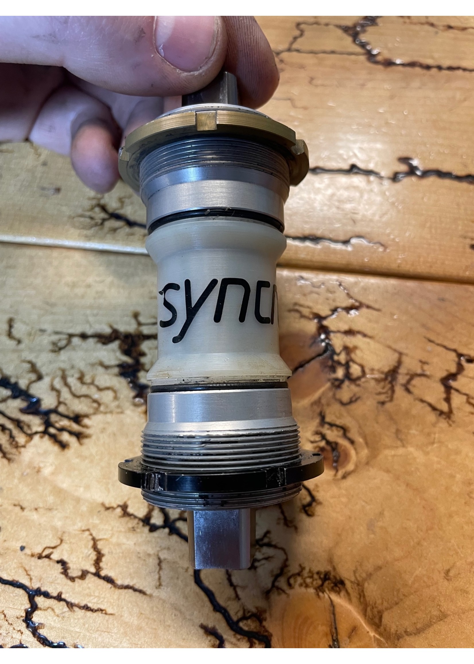 Syncros Syncros 68mmx107mm Square Taper Titanium Bottom Bracket