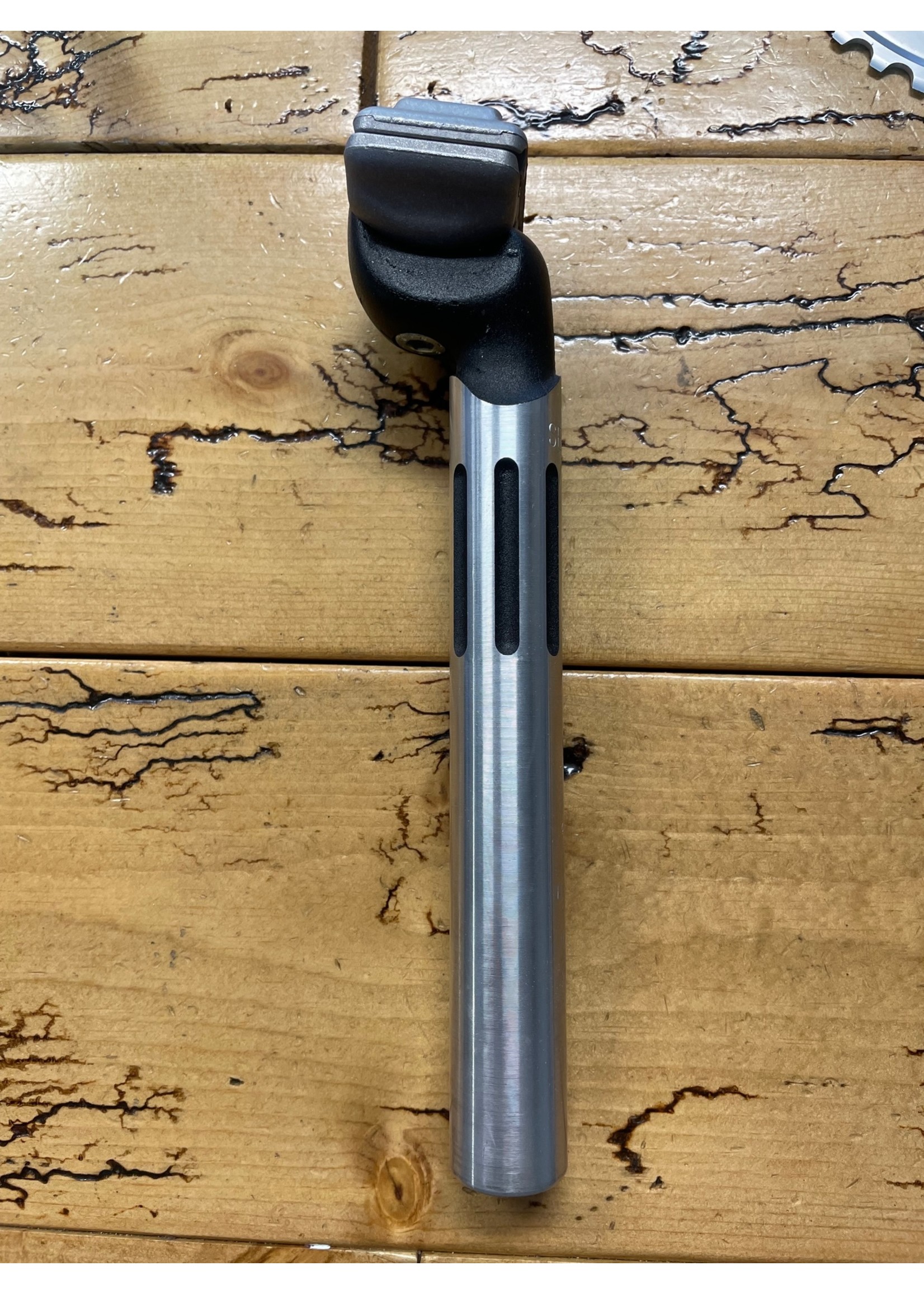 Selcof Selcof Fluted 26.4mm 215mm Seatpost