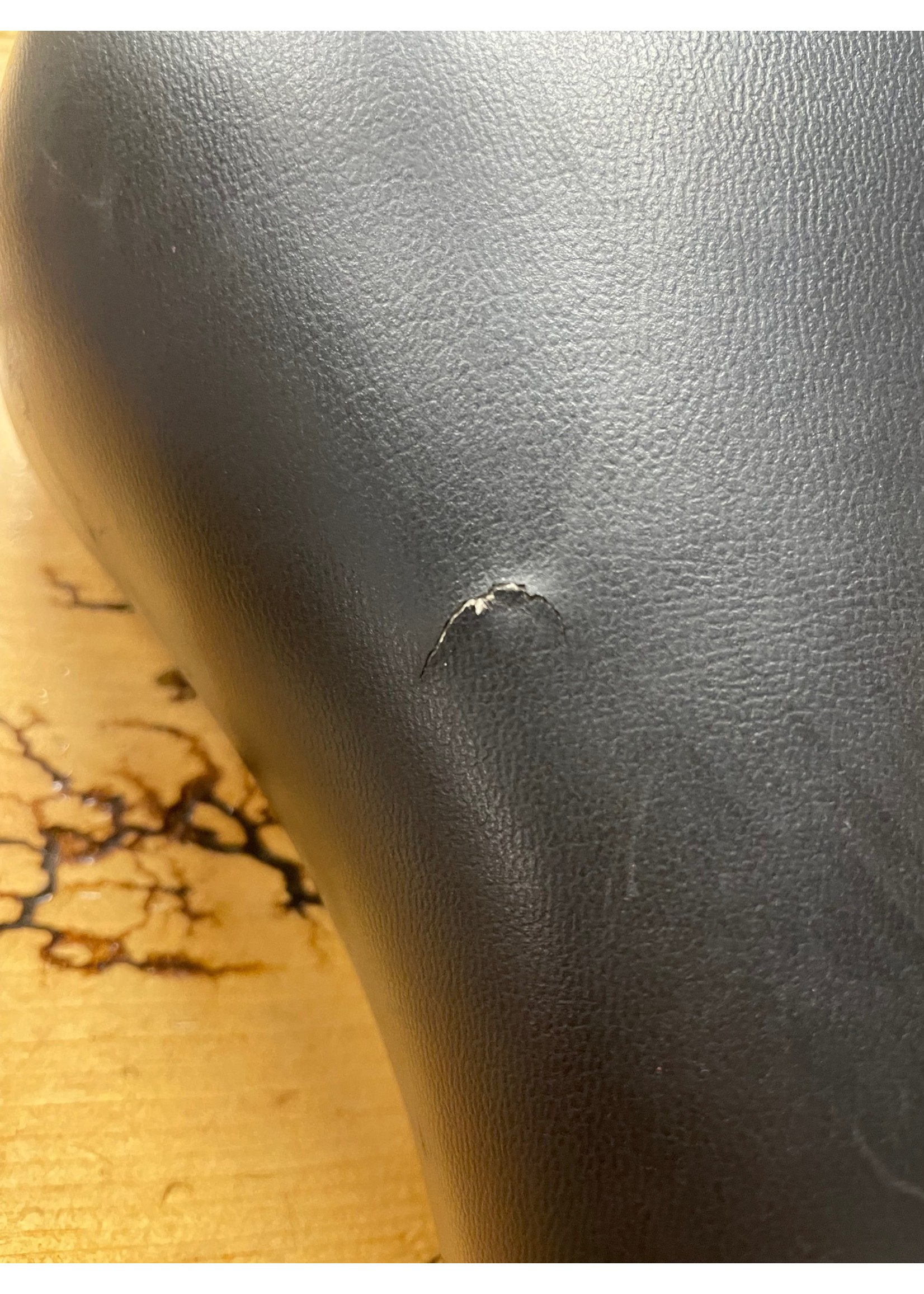 Avocet Racing Yellow Logos Saddle