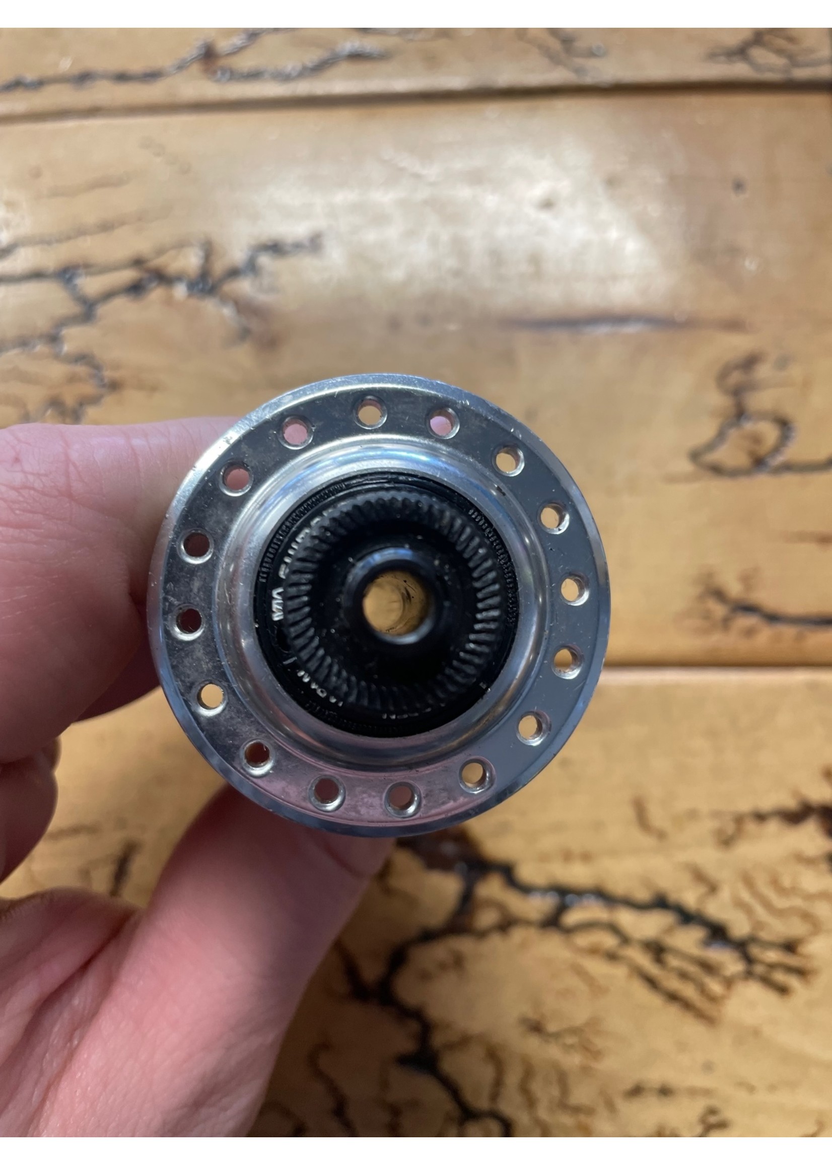 SHIMANO Shimano Dura Ace 7400 32 Hole Front Hub