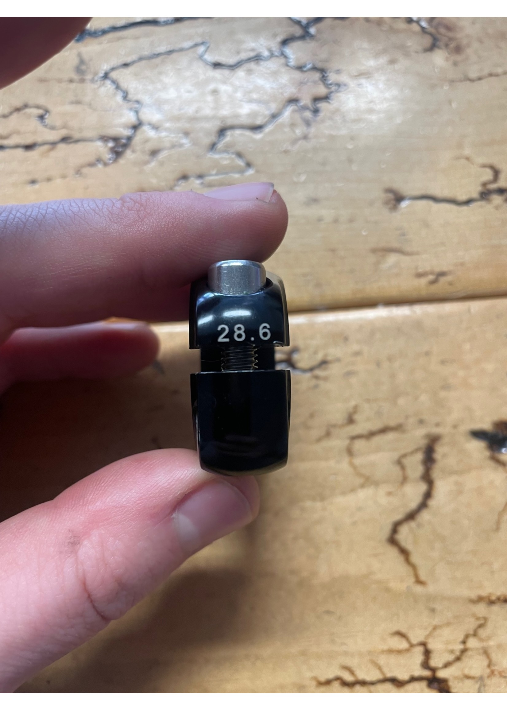 Salsa Salsa 28.6mm Black Lip Lock Seat Post Clamp