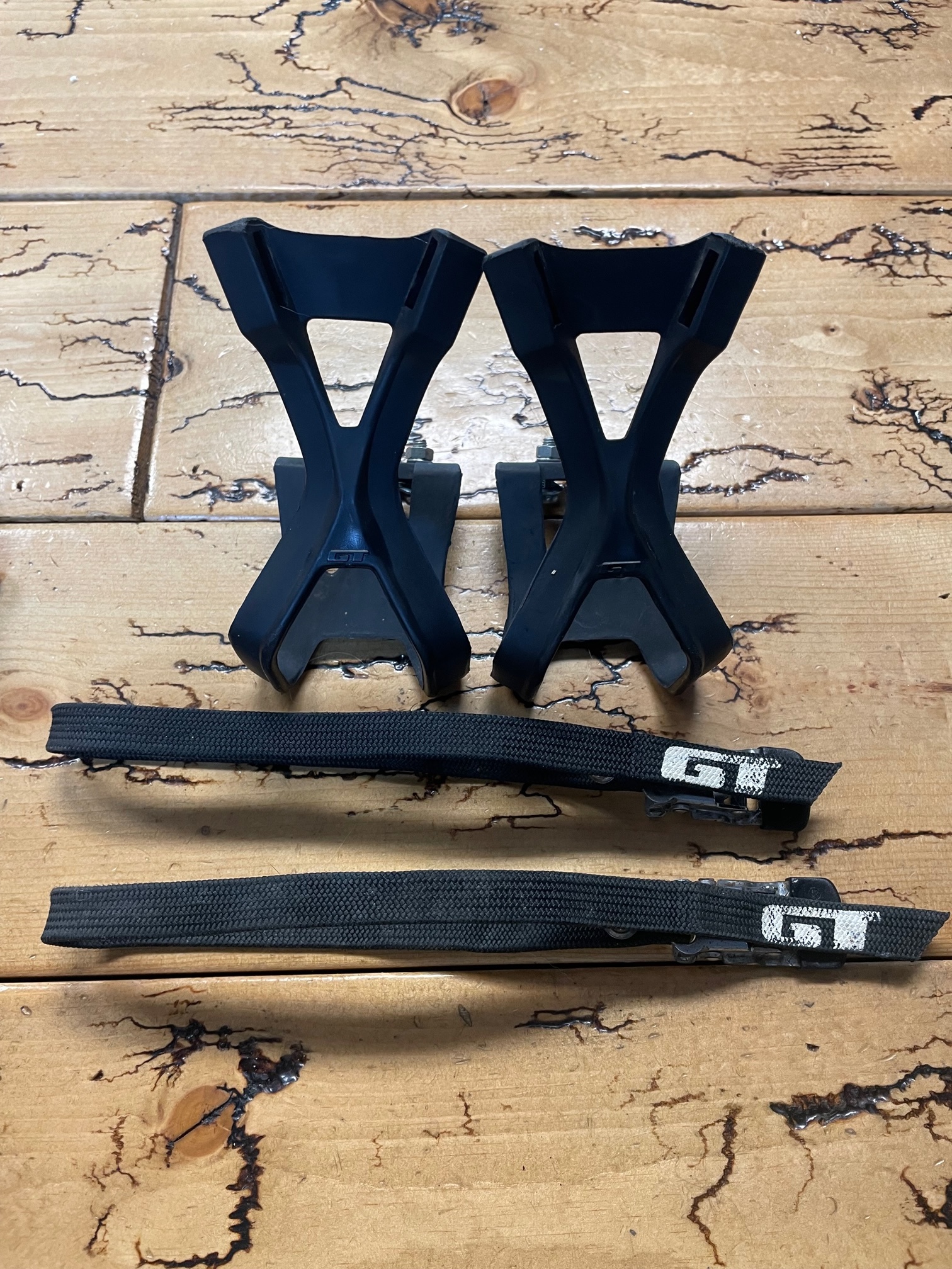 toe cages for bike pedals