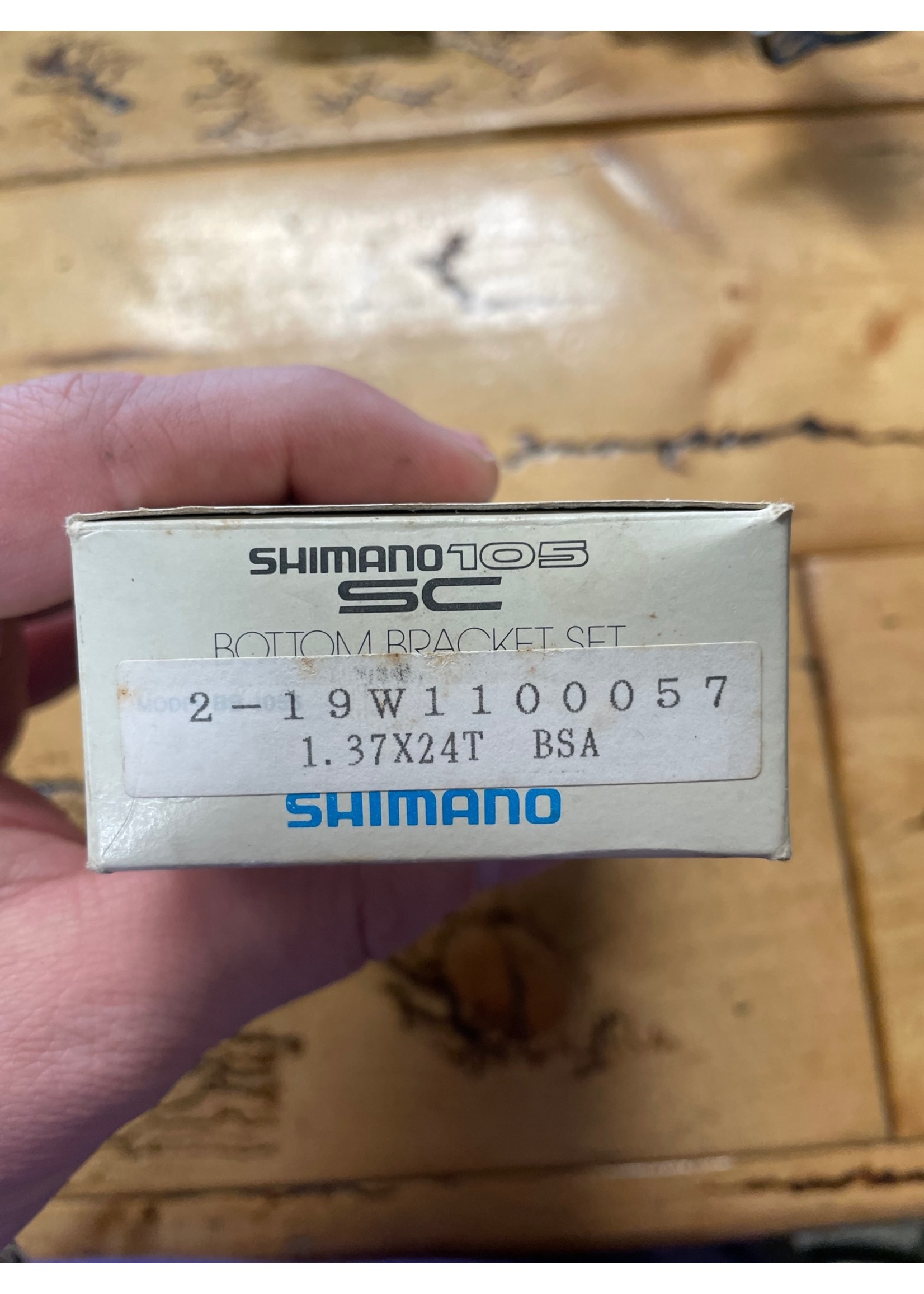 SHIMANO Shimano 105 BB-1055 68x122.5mm Square Taper Bottom Bracket NOS