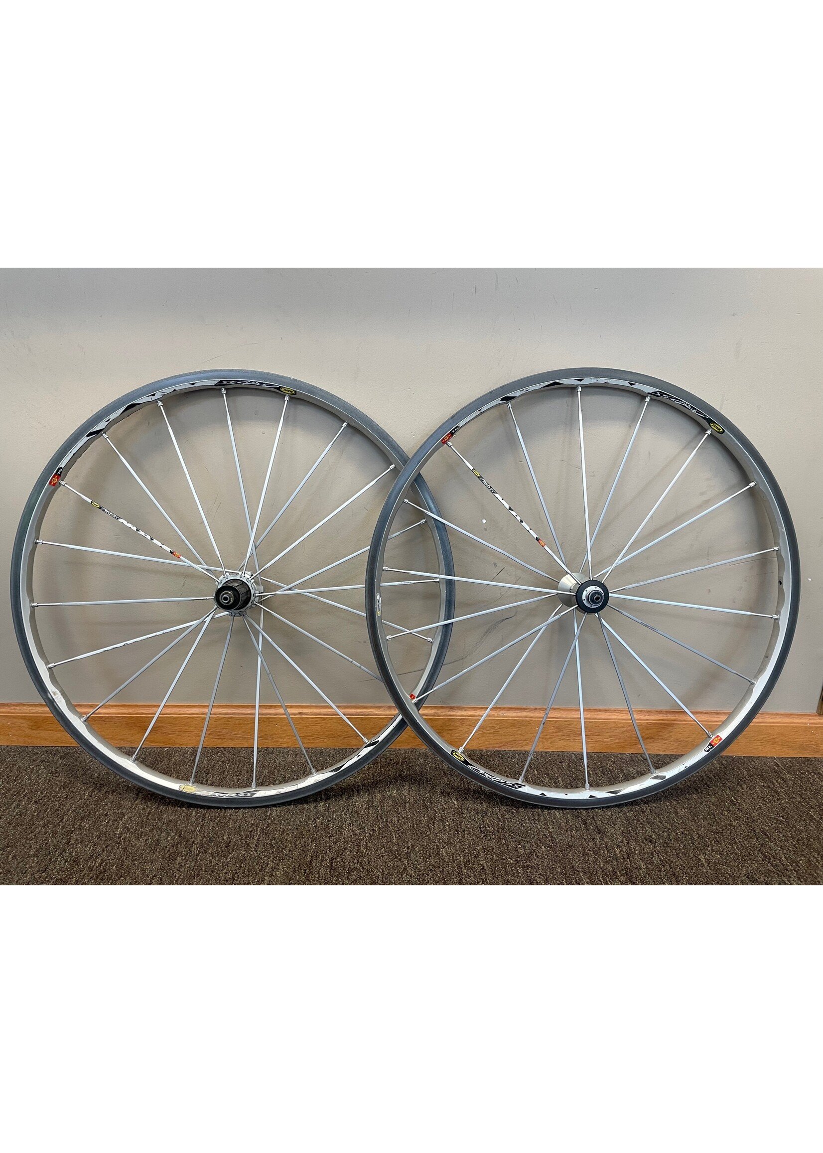 Mavic Mavic Crossmax SL  26 Inch Rim Brake Wheelset