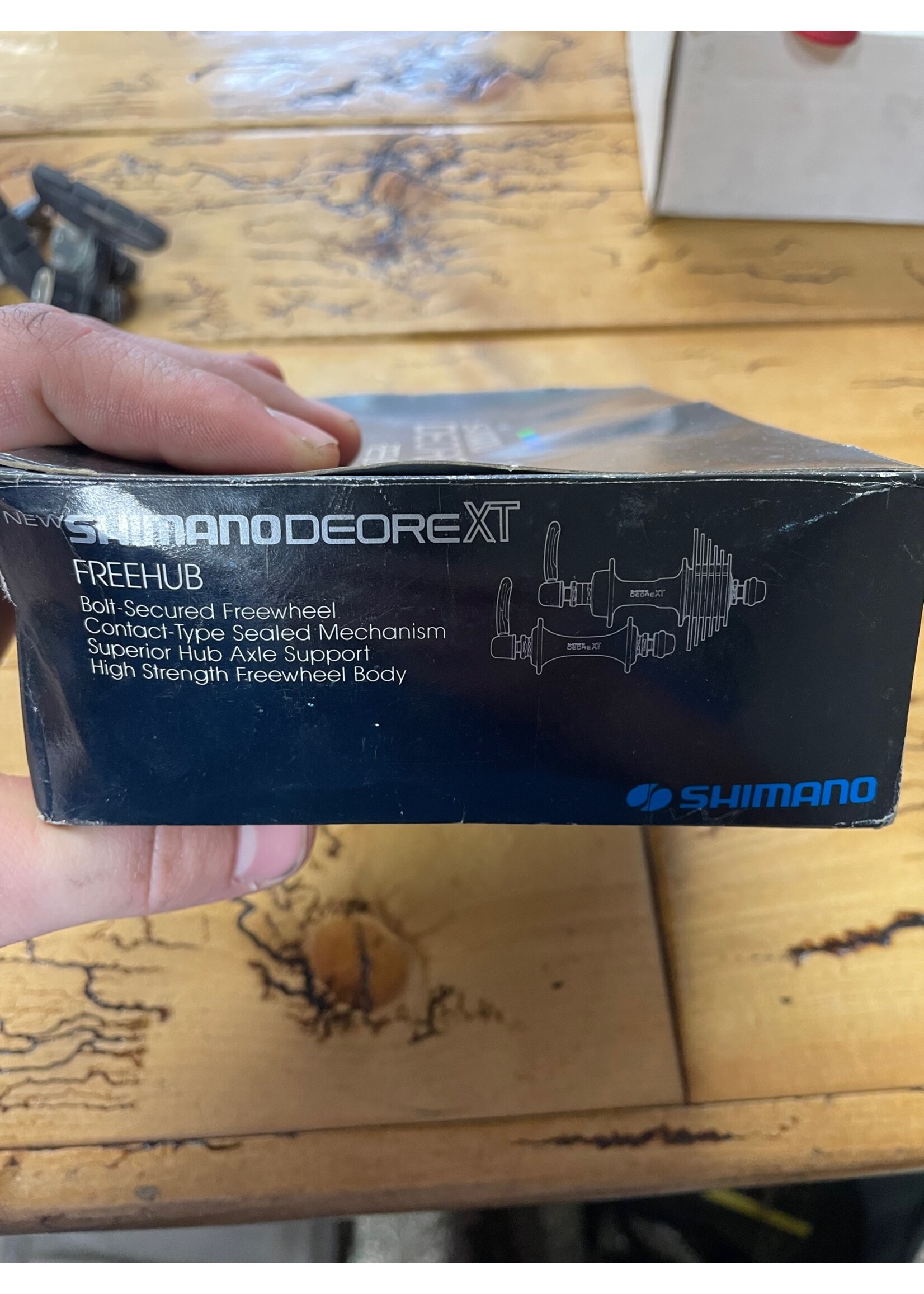 SHIMANO Shimano Deore XT M730 32 Hole Hub Set NOS