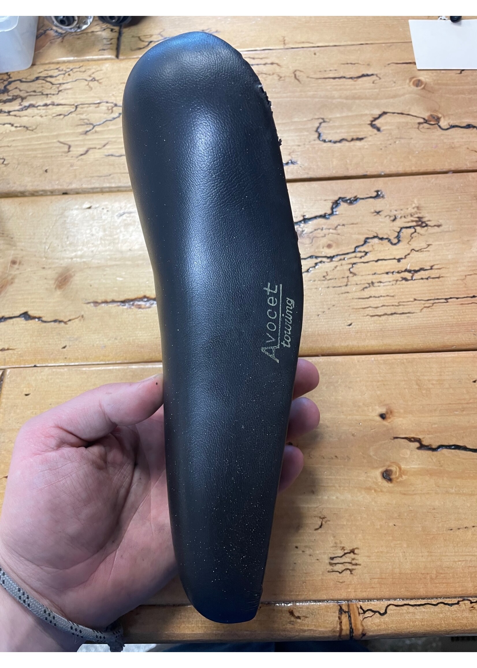 Avocet Touring Saddle - Gringineer Cycles