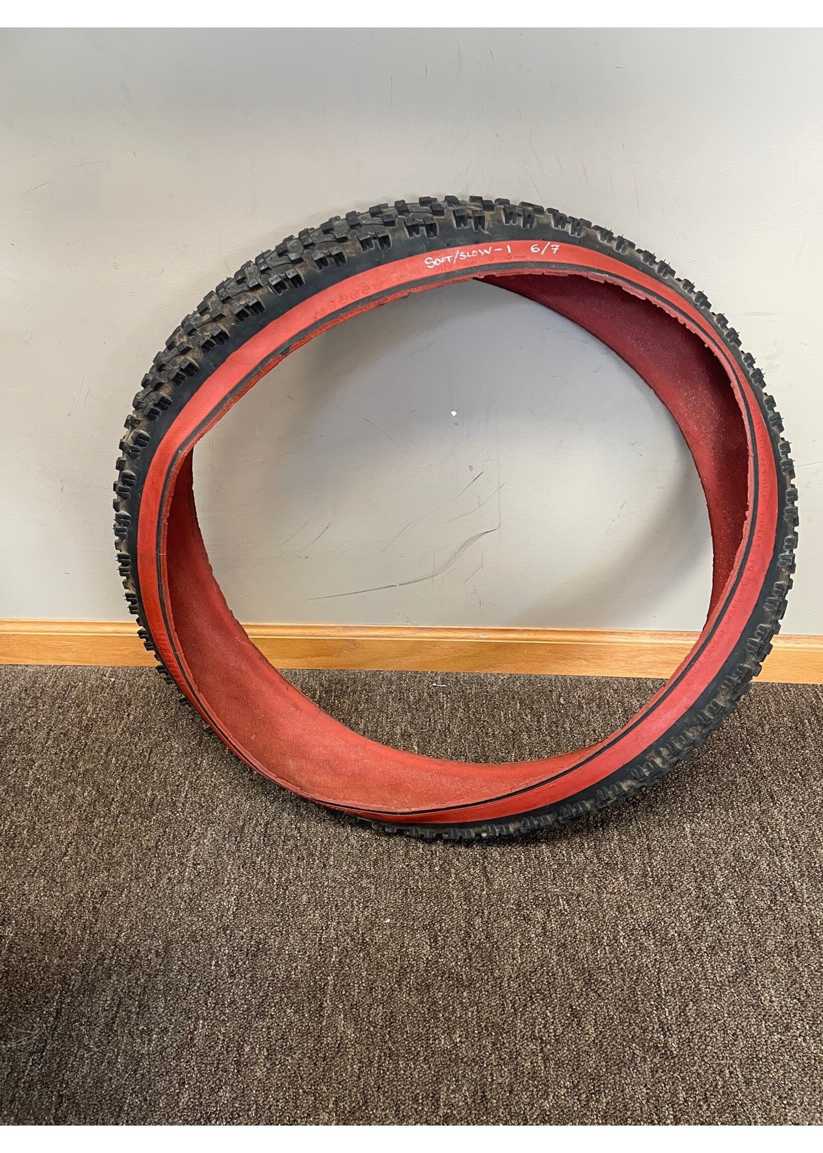 IRC IRC Kujo DH 24x2.35 Tire