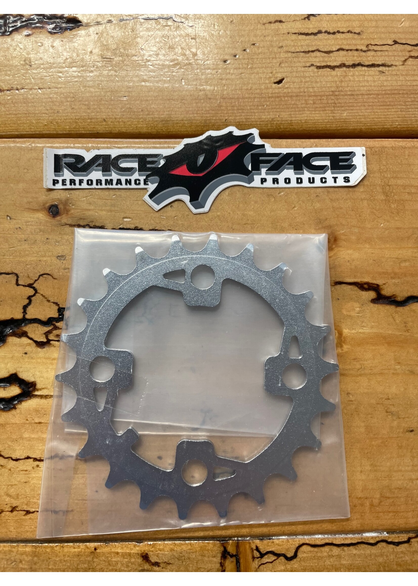 Raceface Raceface 22 Tooth 64mm BCD 9 Speed Chainring.