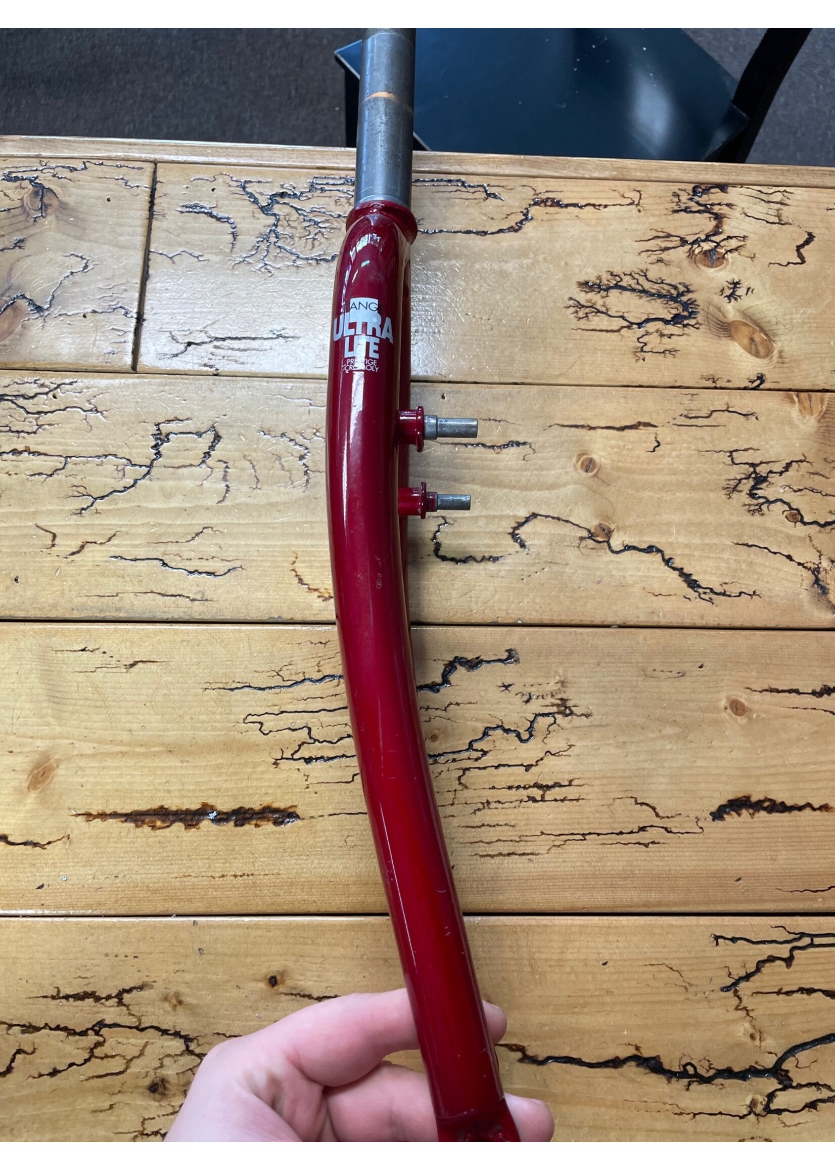 Tange Tange Ultra Lite Prestige Cromoly Red 26" 1 1/8 Threaded Fork