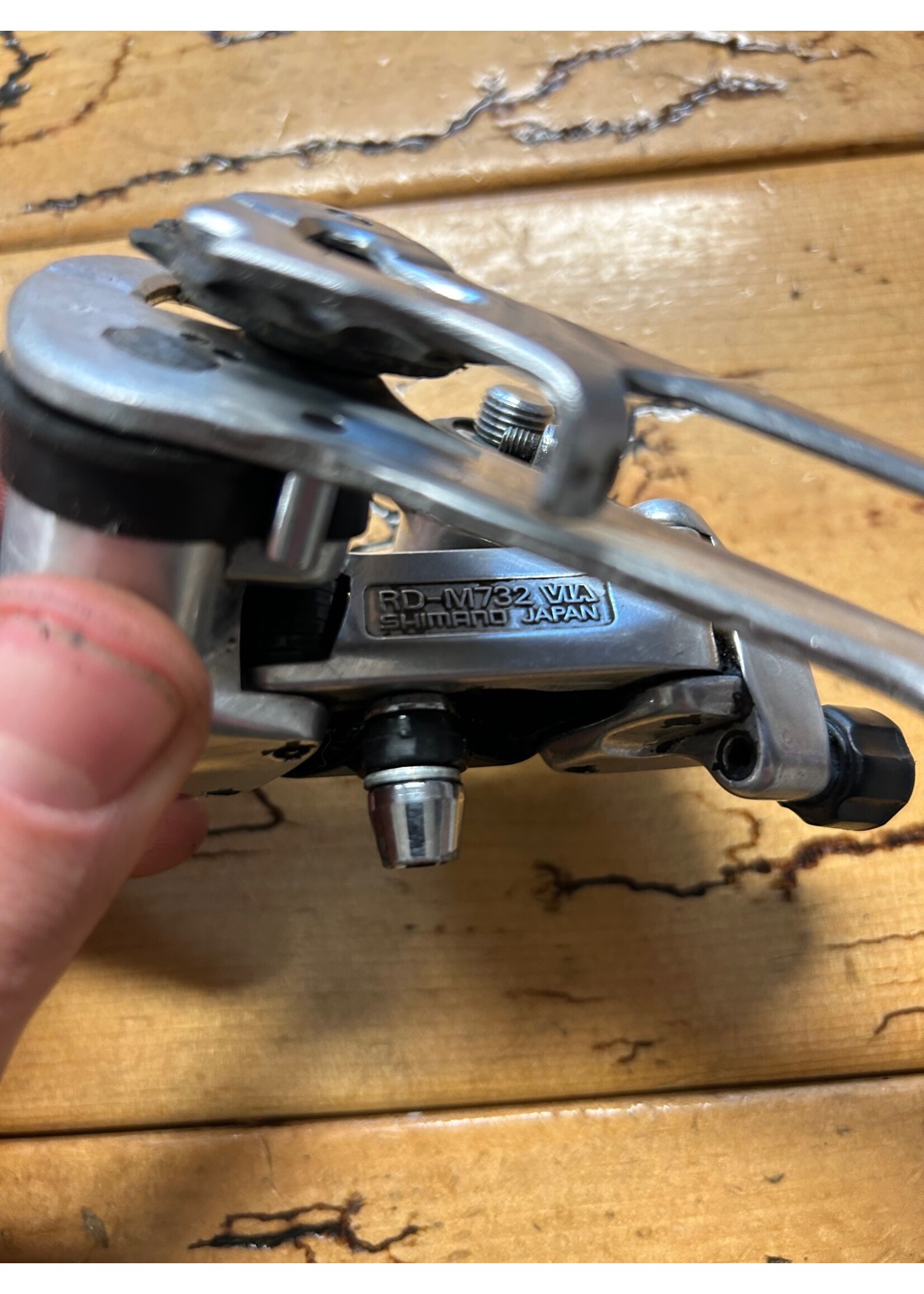 SHIMANO Shimano Deore XT RD-M732 Rear Derailleur