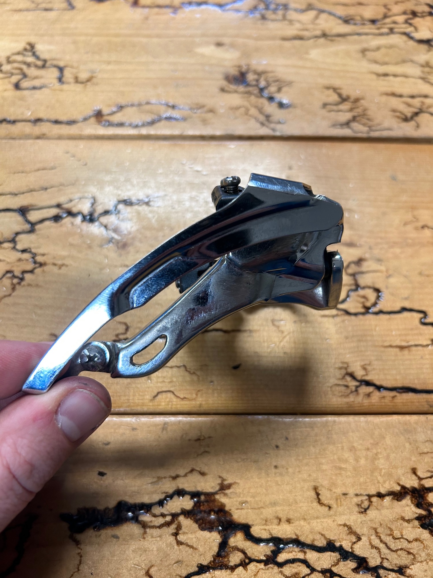 Shimano Deore XT FD-M739 Top Swing Bottom Pull 28.6mm Front Shimano Deore XT FD-M739 Top Swing Bottom Pull 28.6mm Front